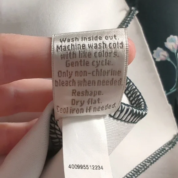 Lauren Conrad pleated garden skirt - Picture 11 of 11